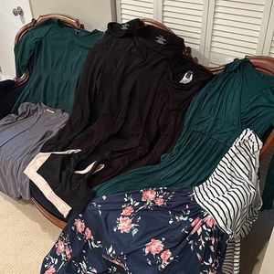 Maternity Bundle! Sizes M L Selling together